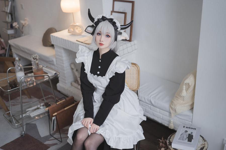 照片中的rioko凉凉子cos，全面赏析cosplay的魅力